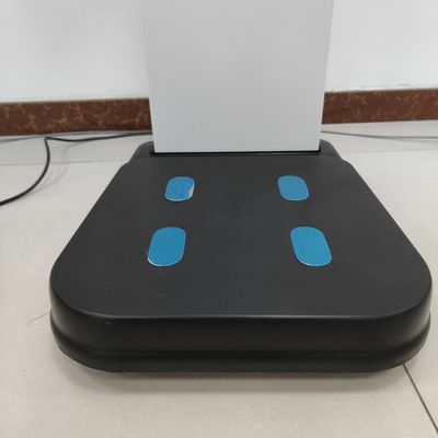 Fonction de hauteur Kiosque de contrôle de santé intelligent à pièce avec imprimante G.W 43kg