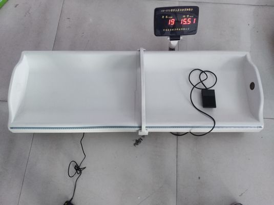 Échelle de mesure du poids et de la hauteur du nourrisson avec 129*50*30 cm de taille de produit Résultats précis