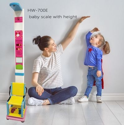 Modèle 2023 de hauteur et de poids debout assis pour les équipements de l'hôpital pour enfants