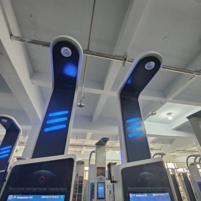 Échelle numérique à ultrasons professionnelle de hauteur et de poids pour l'hôpital Taille 33*55*235cm