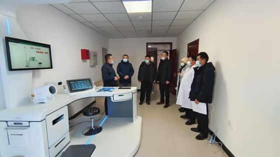 Machine d'examen physique multifonctionnelle HW-V9000 avec écran LCD tactile complet de 32 pouces