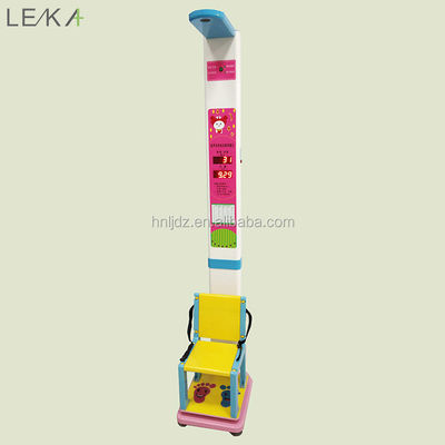 HW-700E Machine de taille et de poids de l'enfant La balance parfaite pour surveiller la croissance de l'enfant