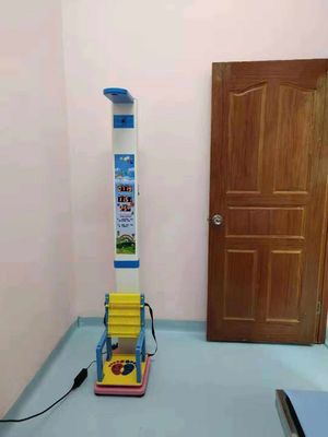 Échelle avancée de chaise pour enfants pour une surveillance précise de la taille et du poids dans les hôpitaux