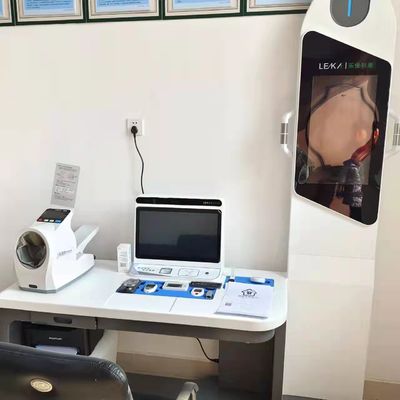 Télésanté Station de contrôle du corps tout en un avec échelle de hauteur et de poids par ultrasons