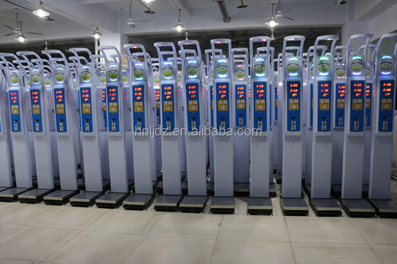 Display à LED Machine BMI à pièce avec transmission de données et support personnalisé