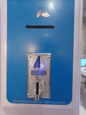 Machine de mesure de la taille et du poids pour des évaluations médicales précises